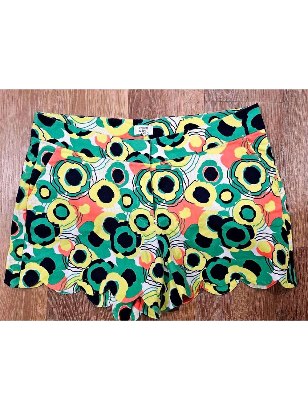 Crown & Ivy Colorful Floral Scalloped Shorts - Size 12 177